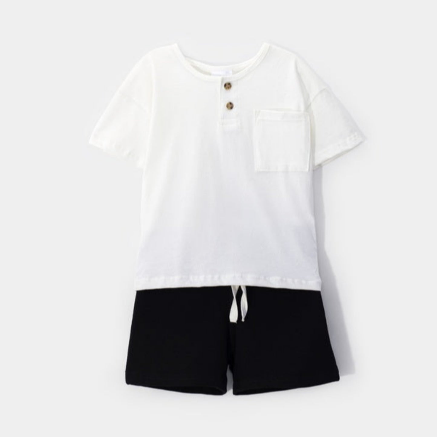 Choys | White Shirt and Black Shorts Set | 14F1