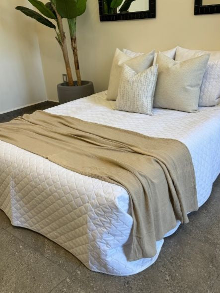 Decoravita | Bamilina Blanket | Camel