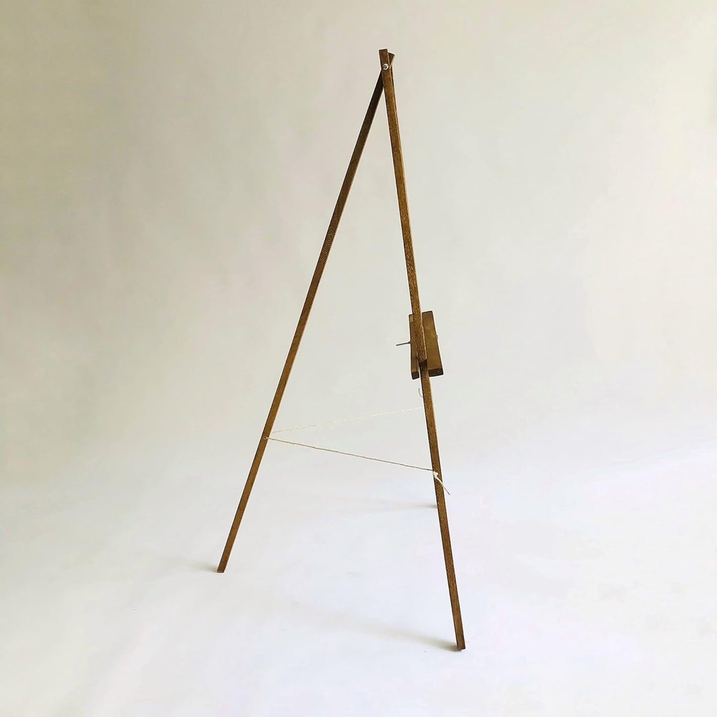 Brossard | Tripod Easel Solid Rosamorada Wood | Natural