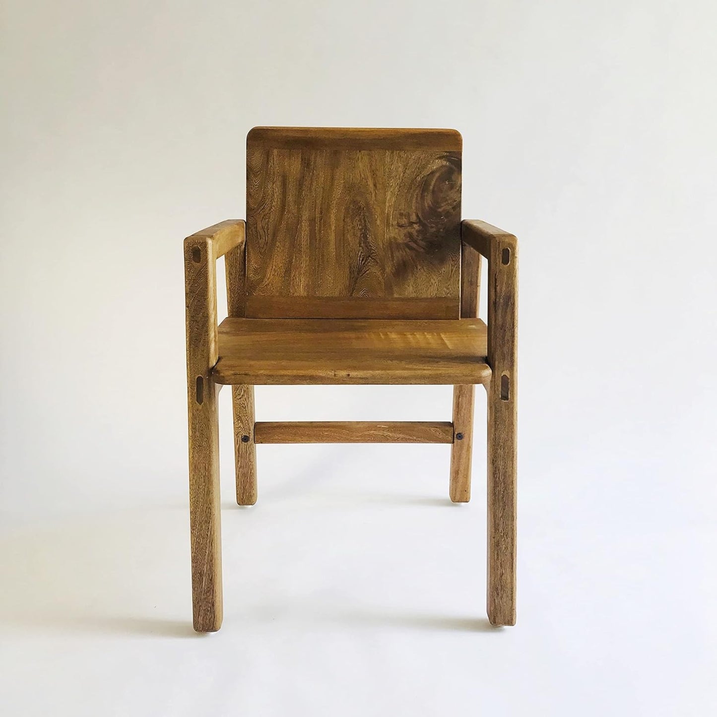 Brossard | Wooden Chair – Model BR1 with Armrests | Natural Finish