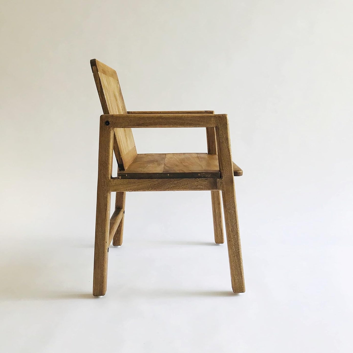 Brossard | Wooden Chair – Model BR1 with Armrests | Natural Finish
