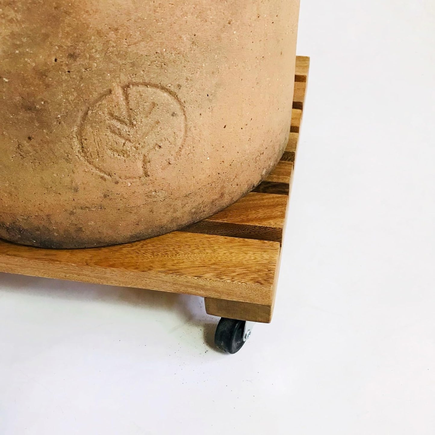 Brossard | Rolling Plant Stand | Natural Finish