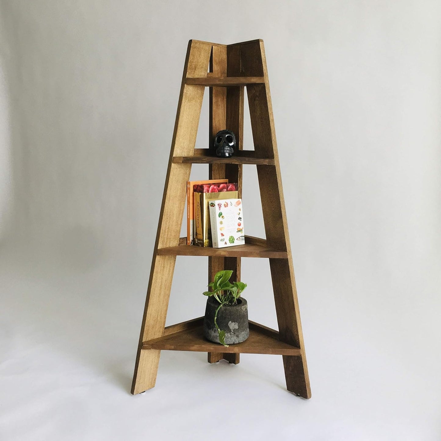Brossard | Corner Bookshelf, 4 Shelves | Natural
