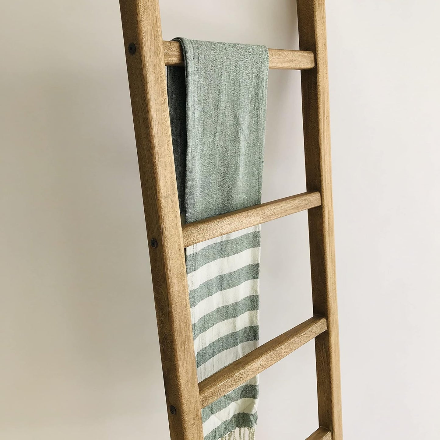 Brossard | Ladder Towel Rack with 5 Rungs | Natural