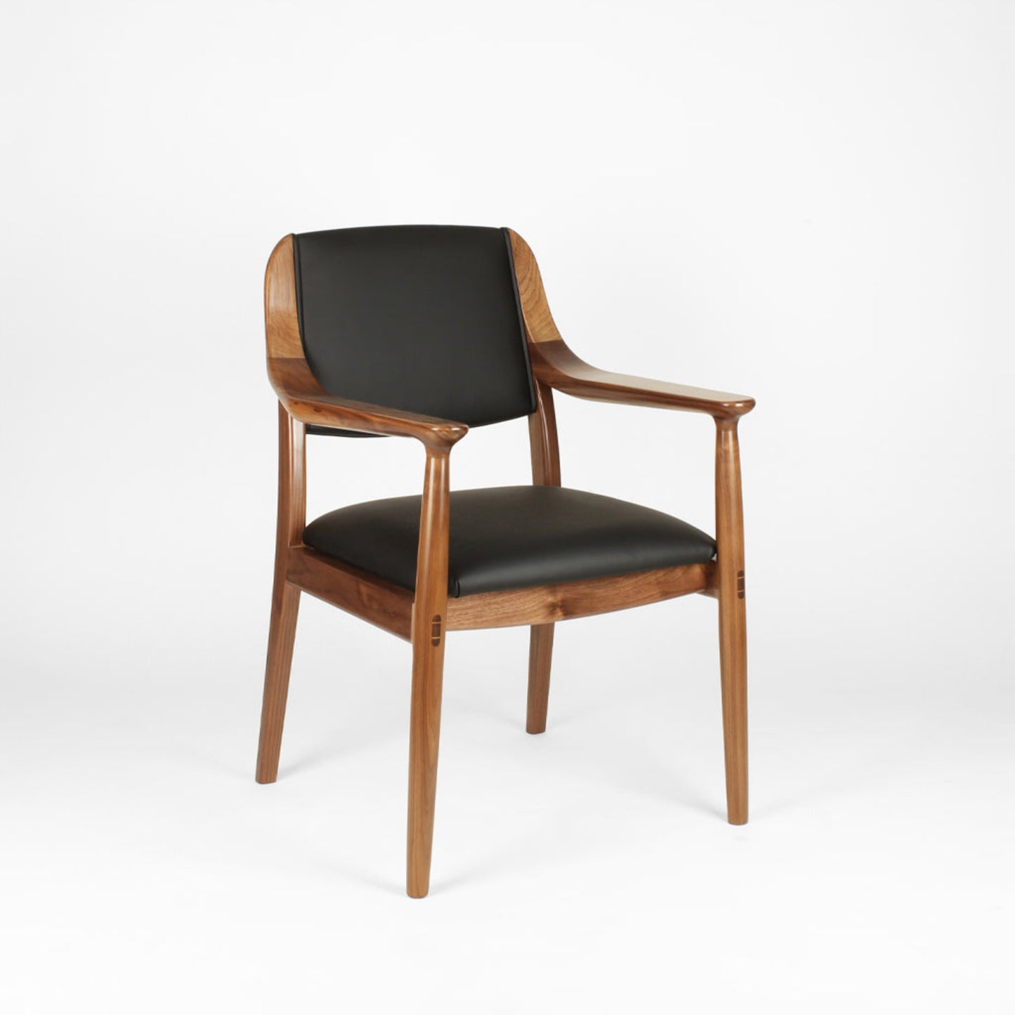 Artelier | Eelis | Chair