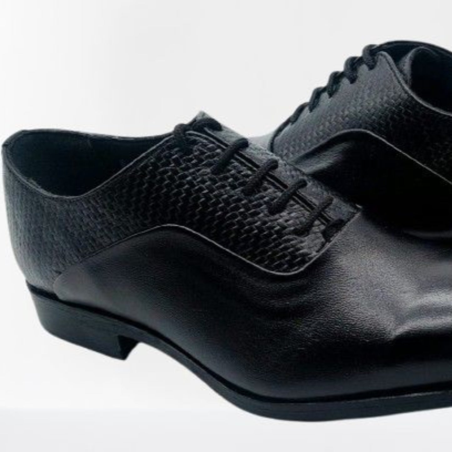 BOND | The Oxford Plain Toe | 048242-001| Black