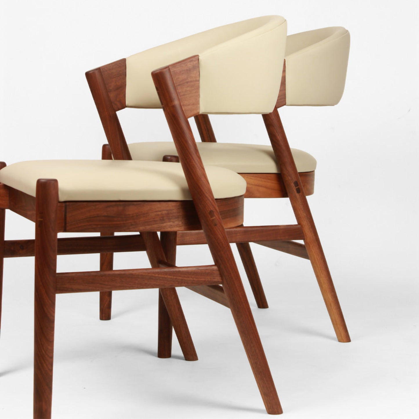 Artelier | Mor | Chair