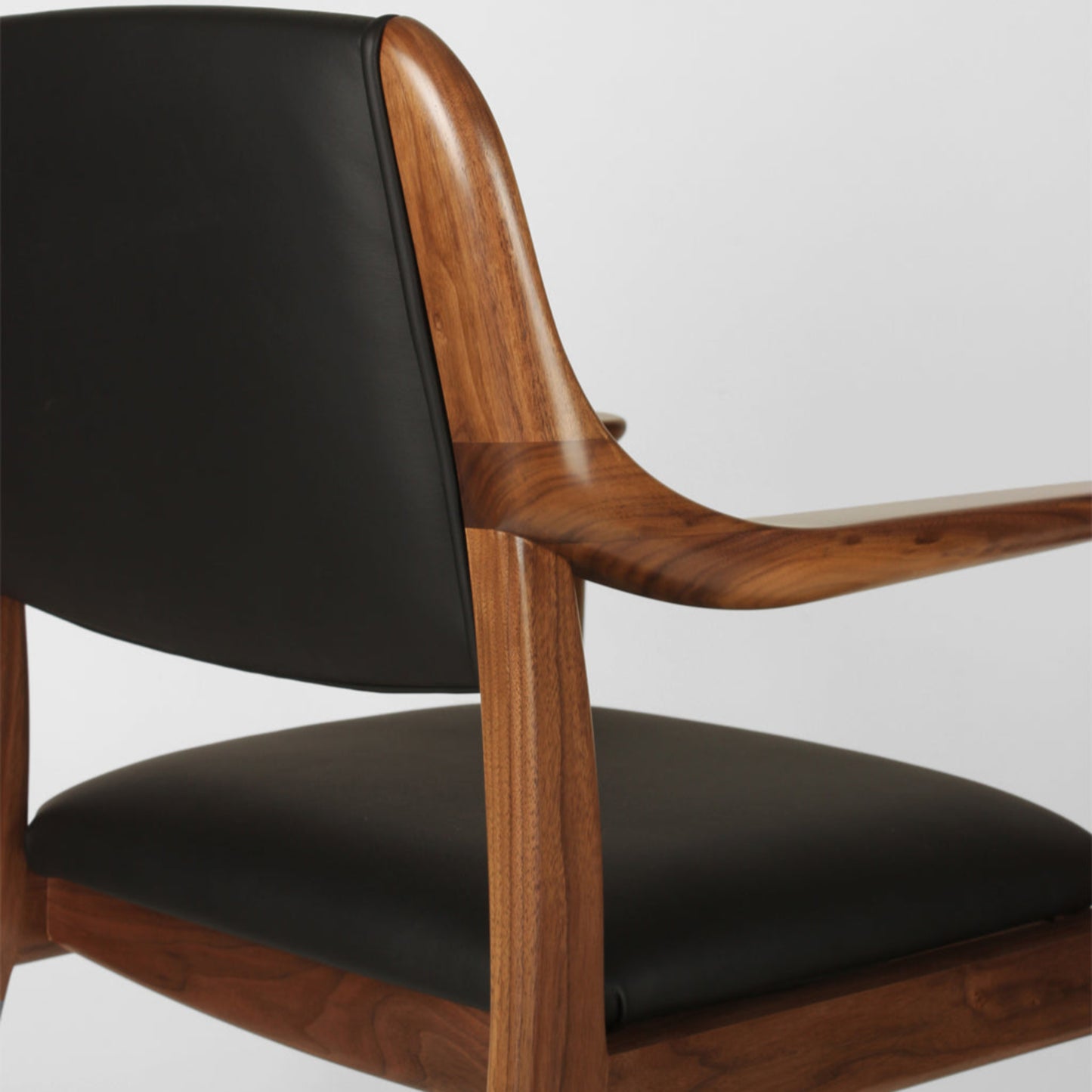 Artelier | Eelis | Chair