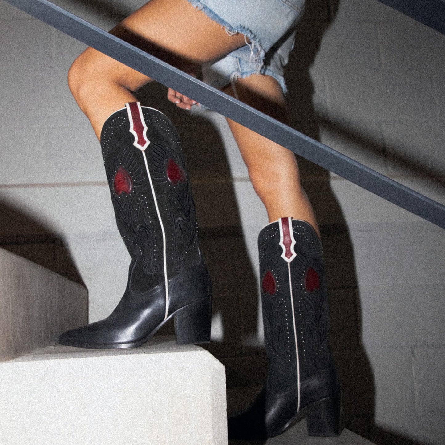 Dante | Women's Western Boots | Fiore Black Suede