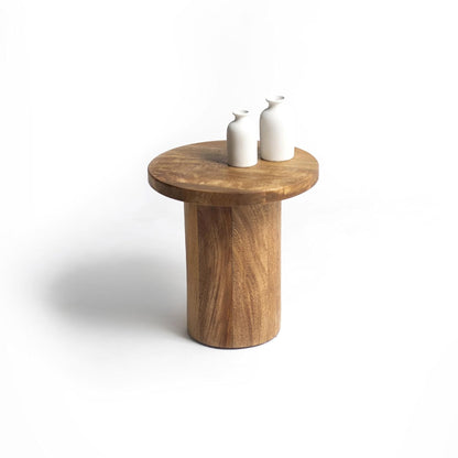 Brossard | Round Side Table with Cylindrical Base | Natural