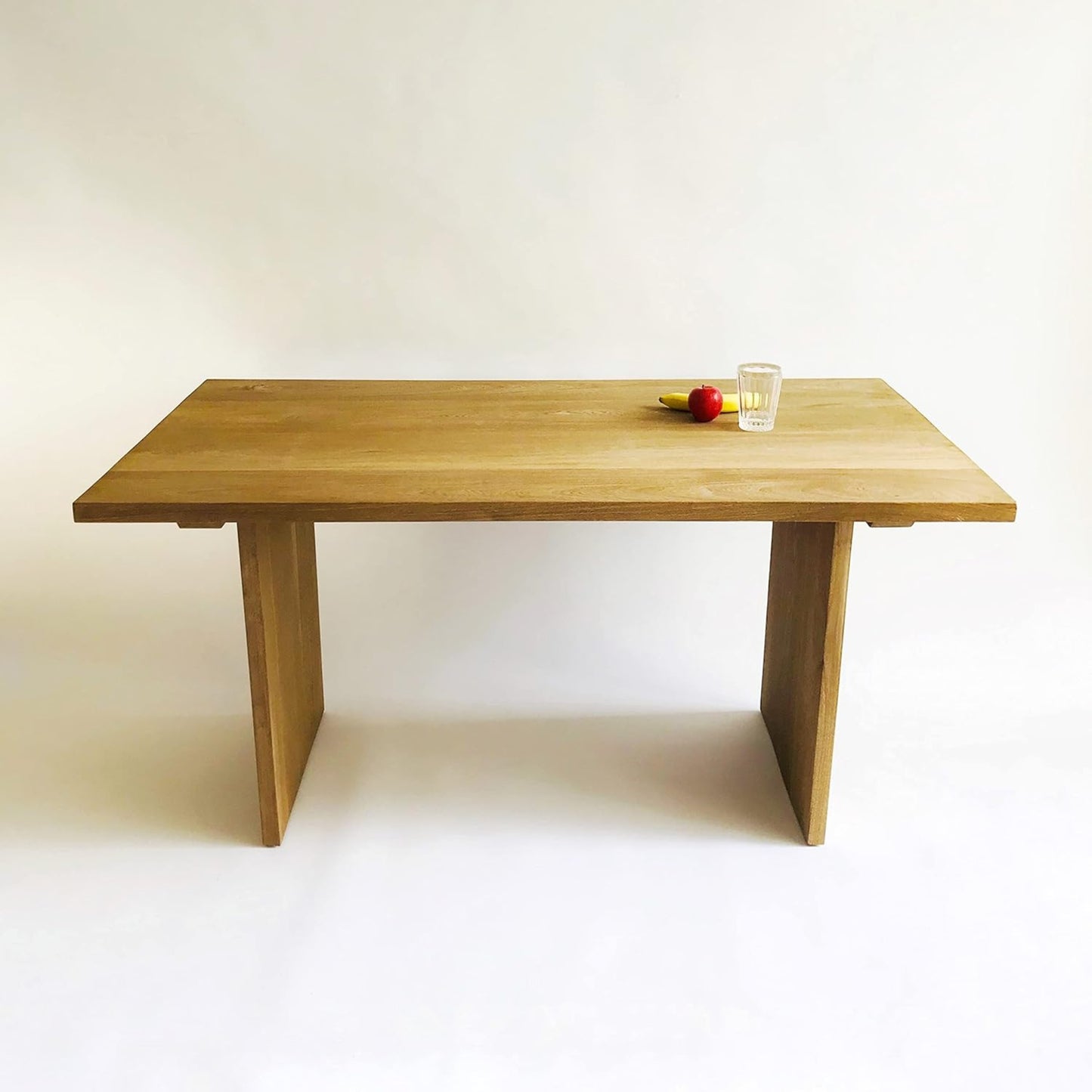 Brossard | Dining Table for 4–6 People | Natural