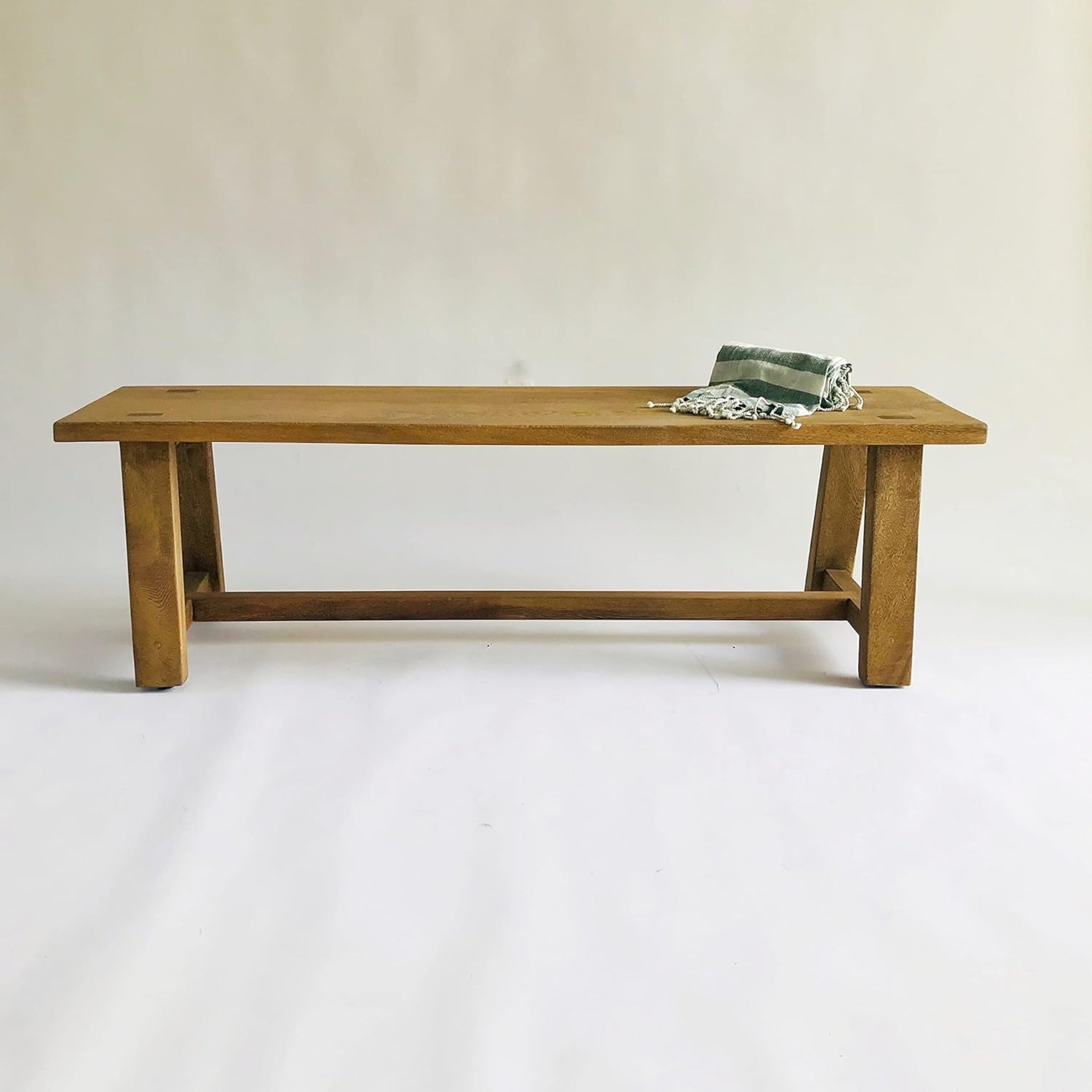 Brossard | Dining or End-of-Bed Bench | Natural
