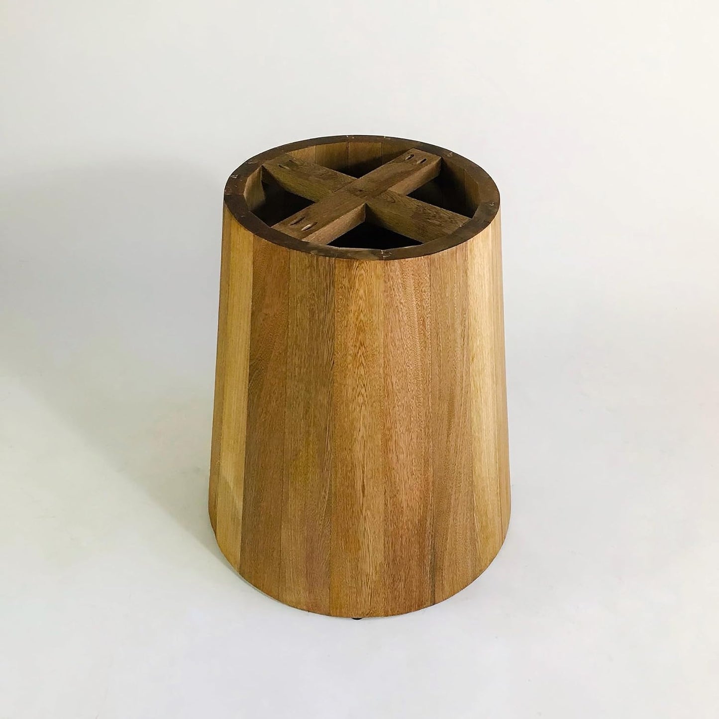 Brossard | Round Dining Table, Cone Base | Natural