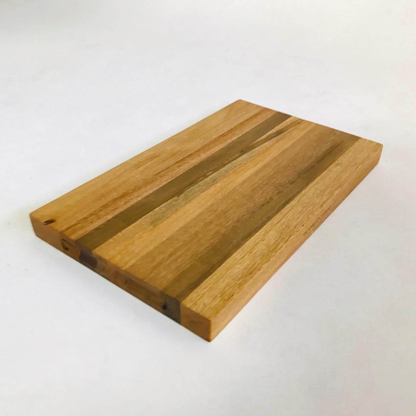 Brossard | Rectangular Cutting Board | Rosamorada Wood