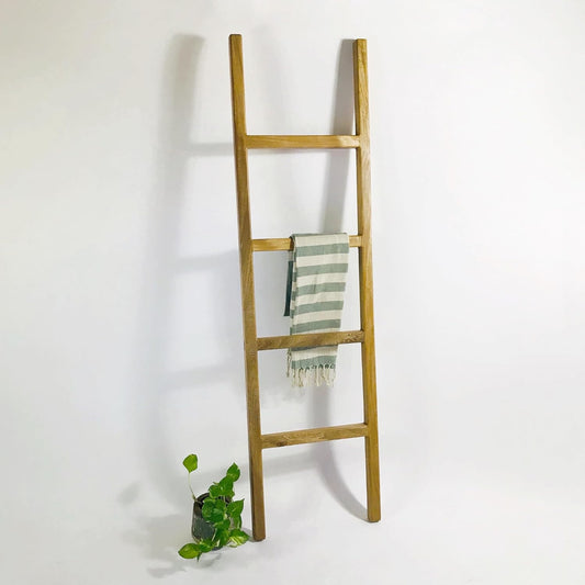 Brossard | Towel Ladder | Natural