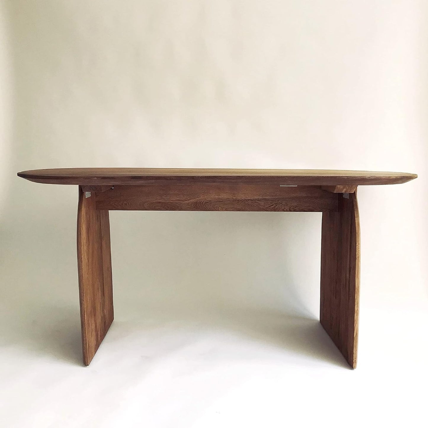 Brossard | Oval Dining Table | Natural