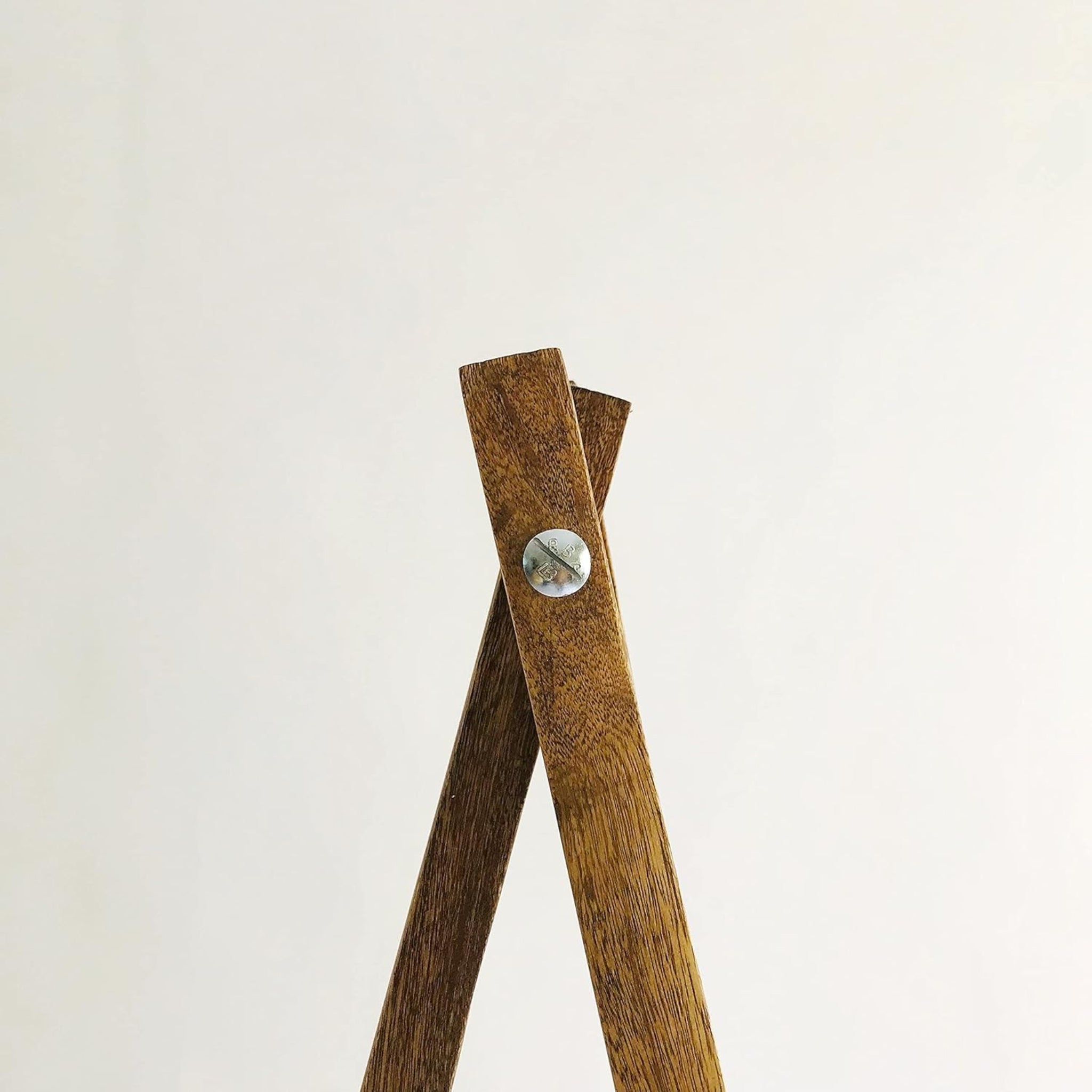 Brossard | Tripod Easel Solid Rosamorada Wood | Natural