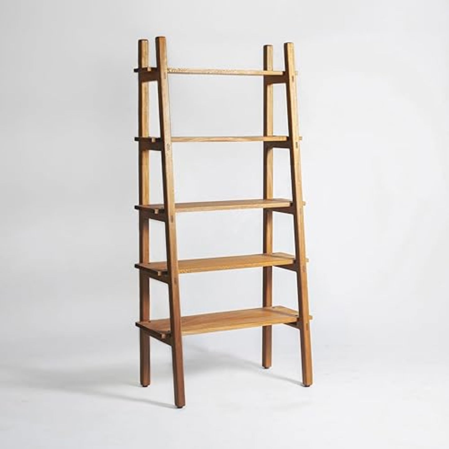 Brossard | Ladder-Style Bookshelf, 5 Shelves | Rosamorada Wood