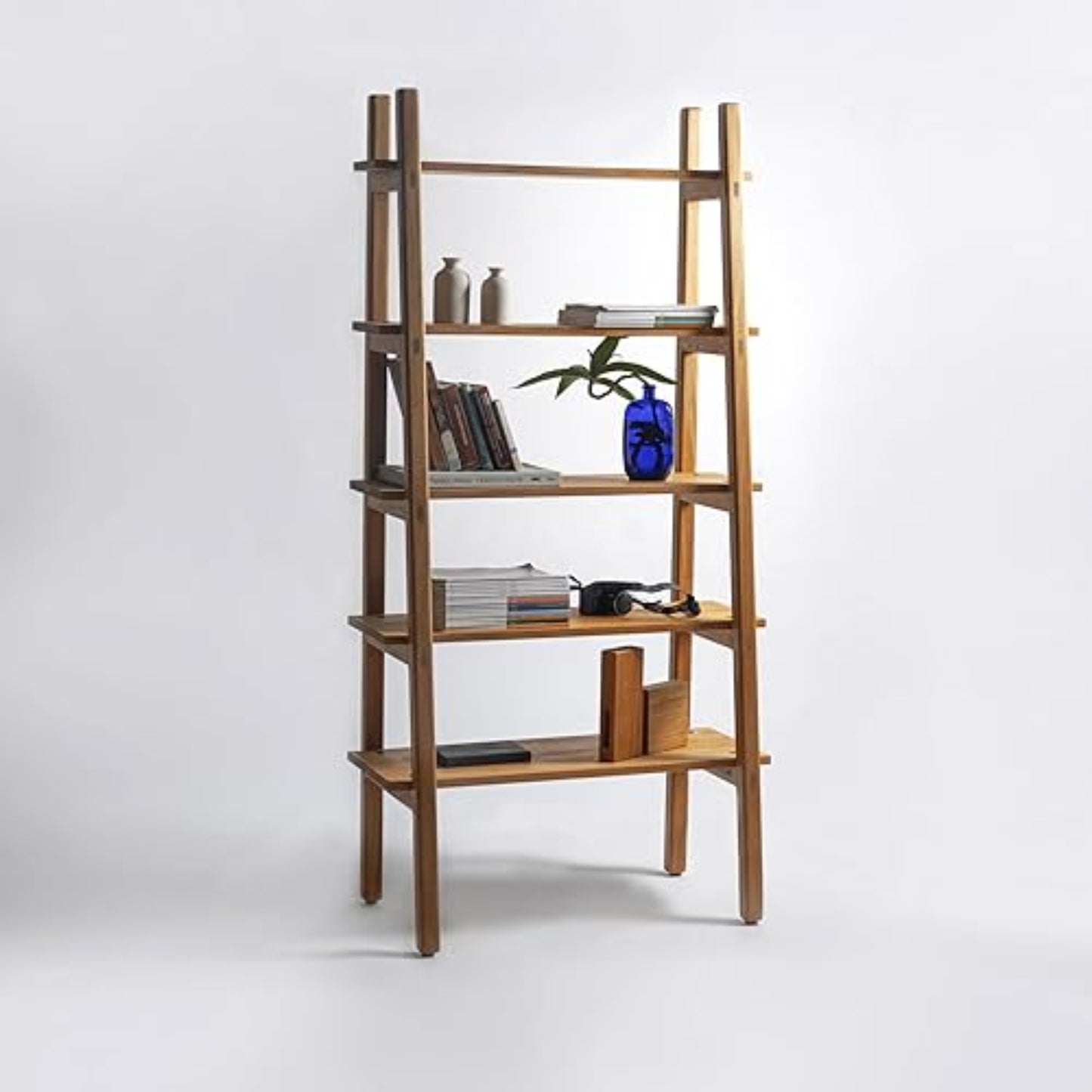 Brossard | Ladder-Style Bookshelf, 5 Shelves | Rosamorada Wood
