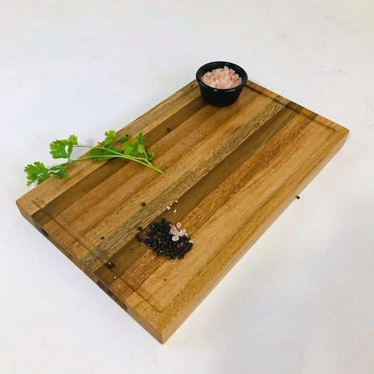 Brossard | Rectangular Cutting Board | Rosamorada Wood