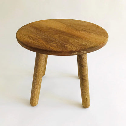 Brossard | Side Table with Round Legs | Natural