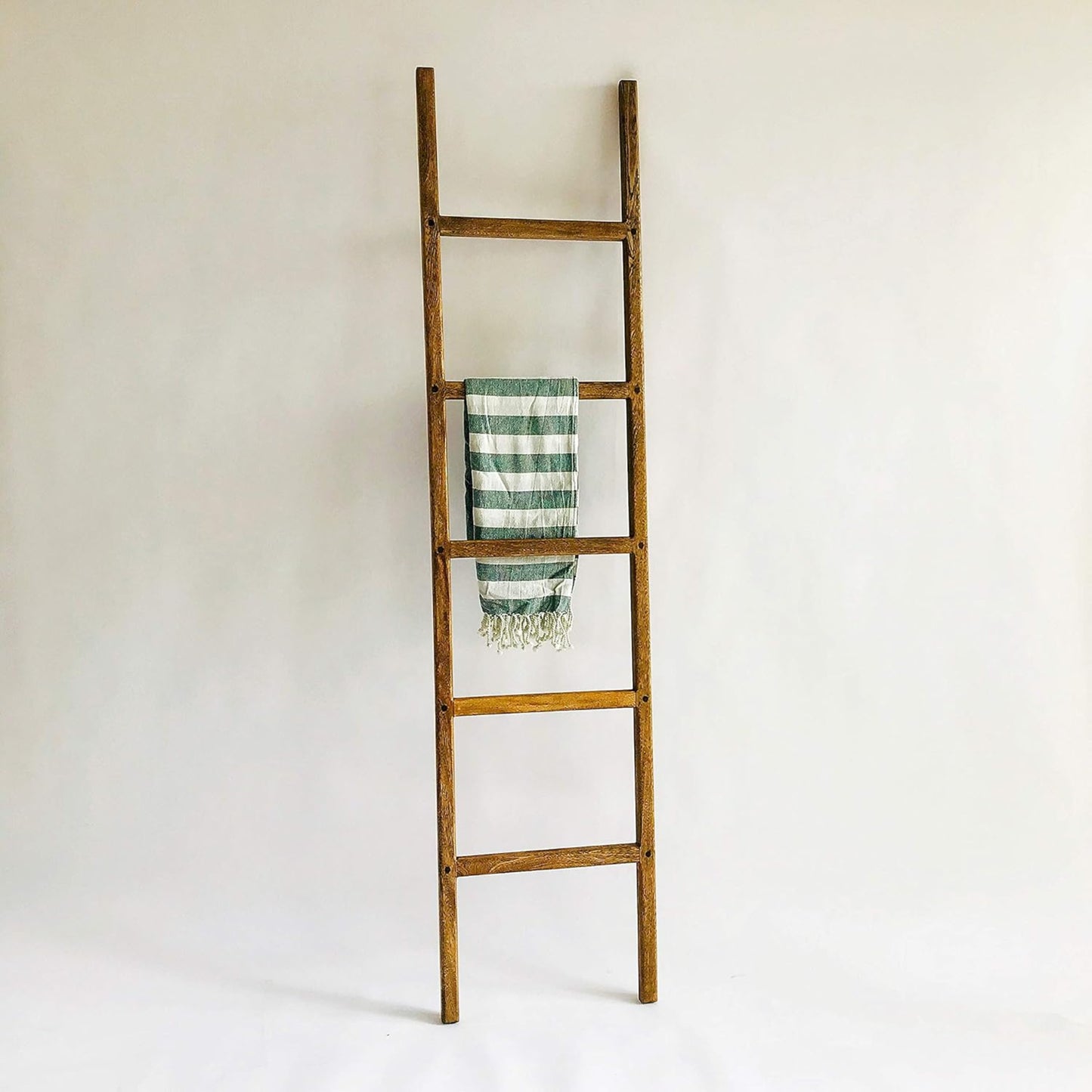Brossard | Towel Ladder | Natural