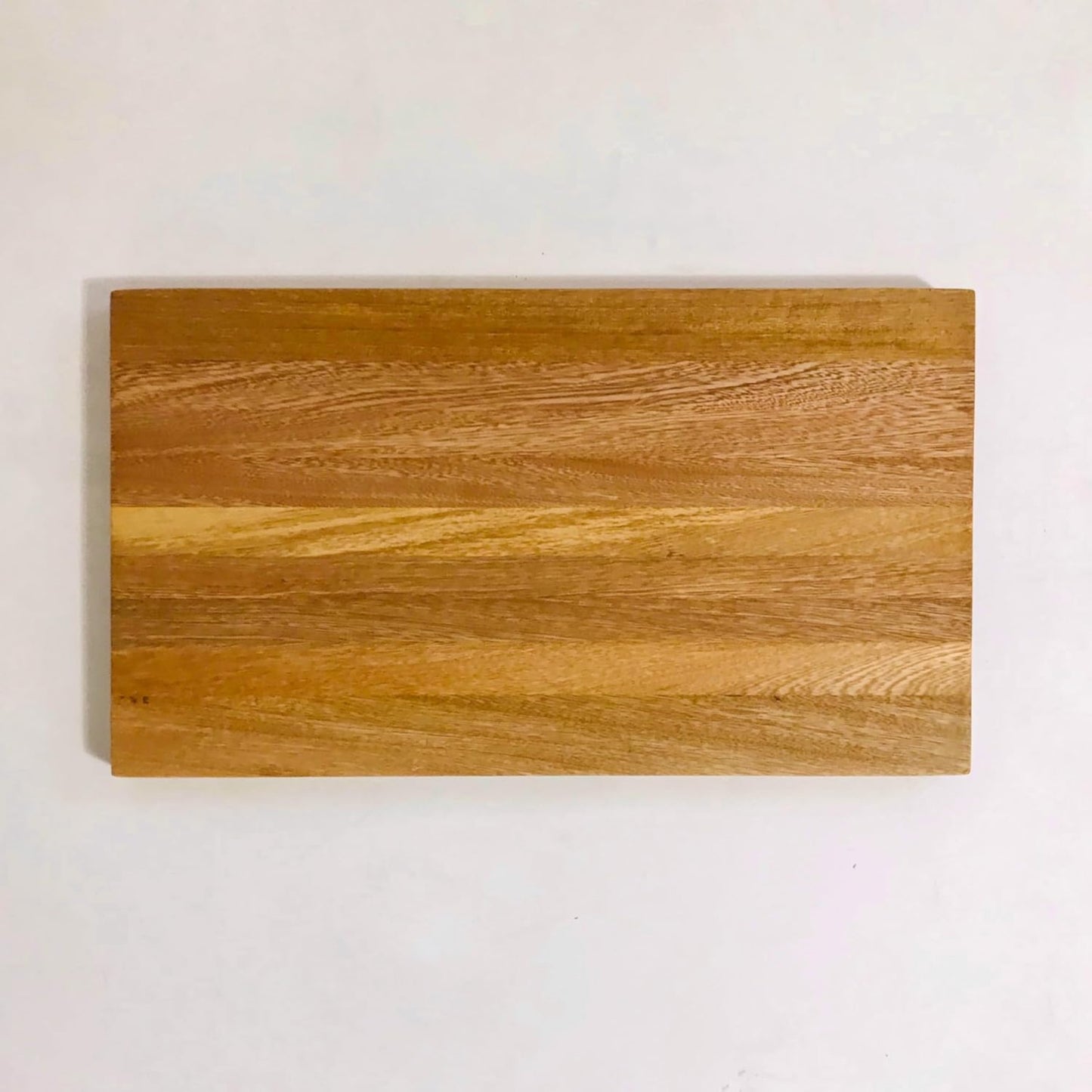 Brossard | Rectangular Cutting Board | Rosamorada Wood