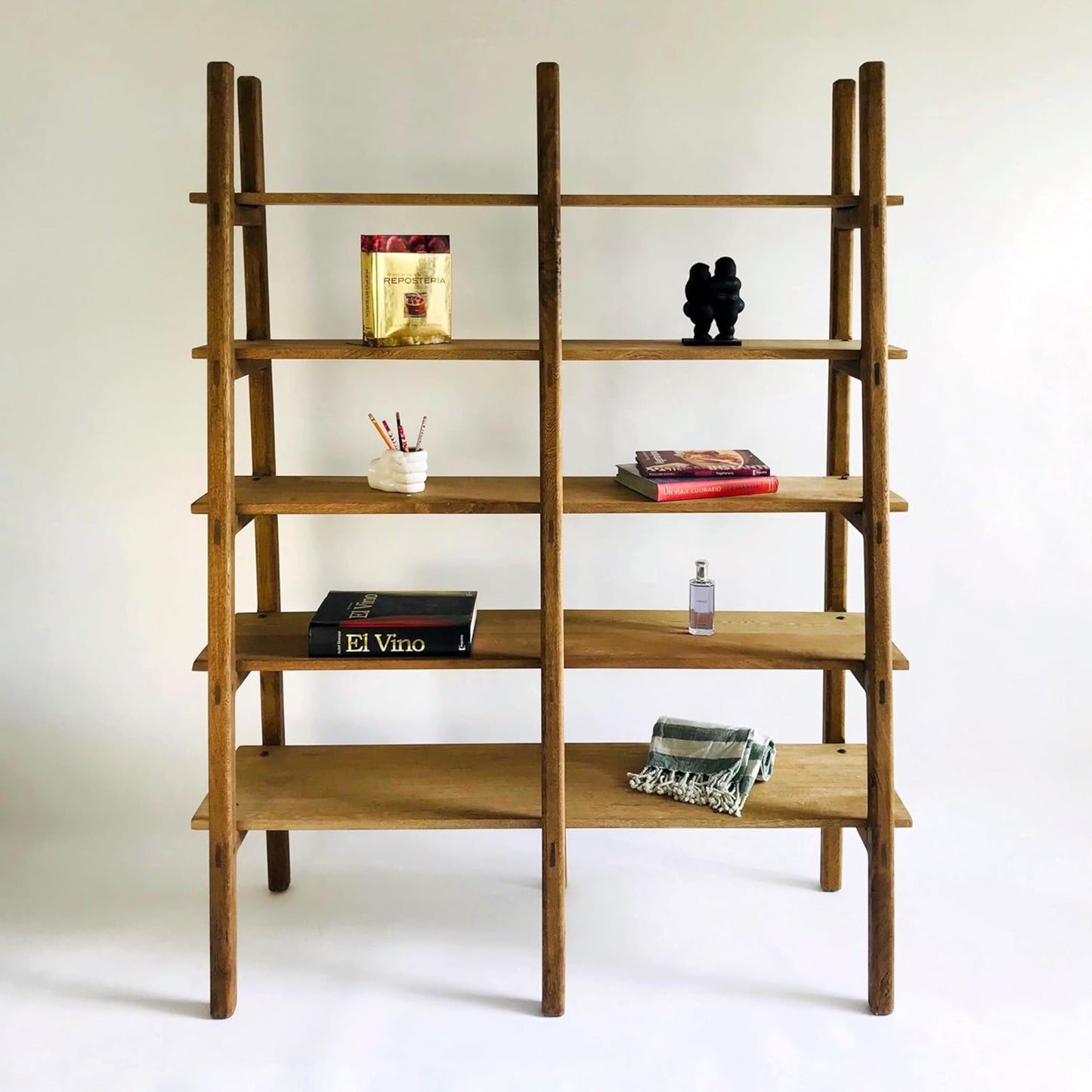 Brossard | Ladder-Style Bookshelf, 5 Shelves | Rosamorada Wood