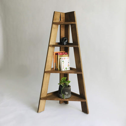 Brossard | Corner Bookshelf, 4 Shelves | Natural