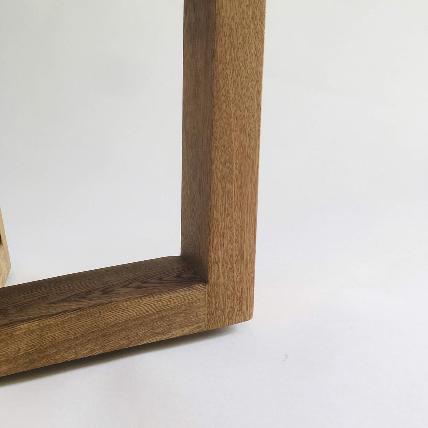 Brossard | Side Table with Trapezoid Base | Natural