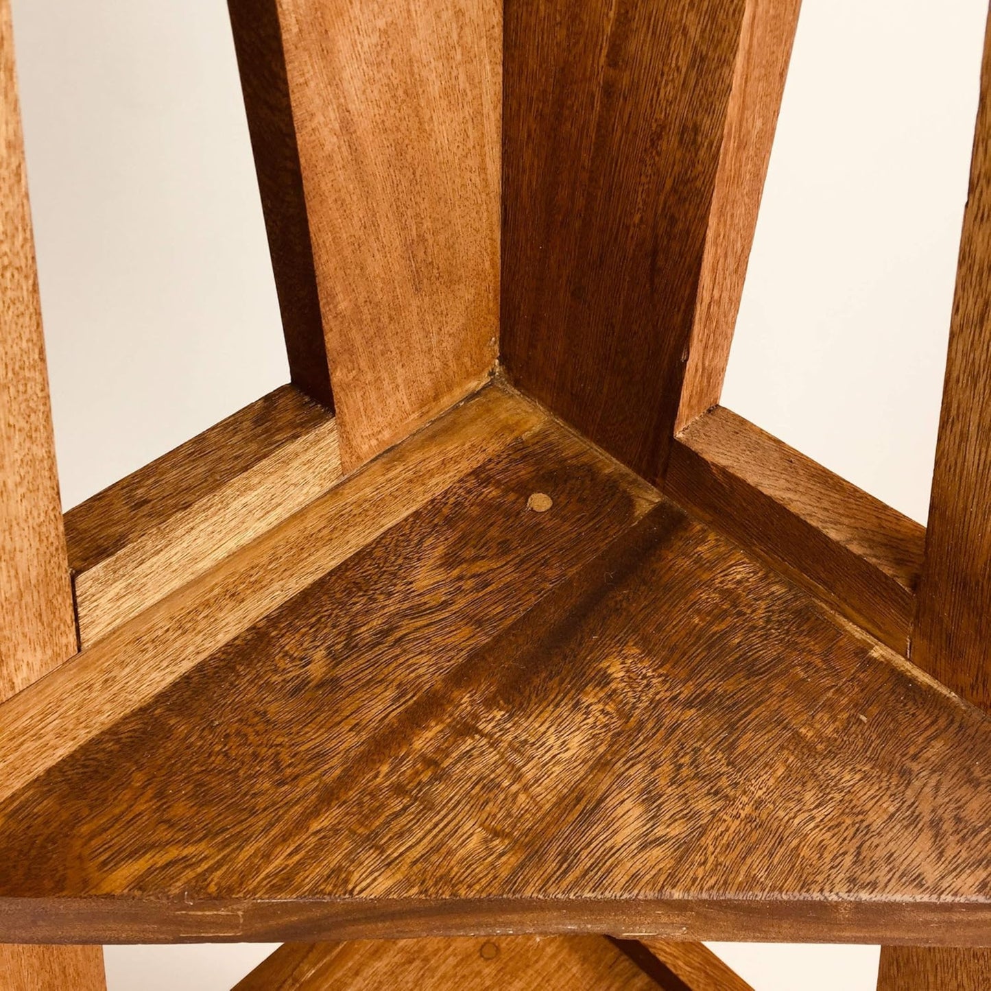 Brossard | Corner Bookshelf, 4 Shelves | Natural