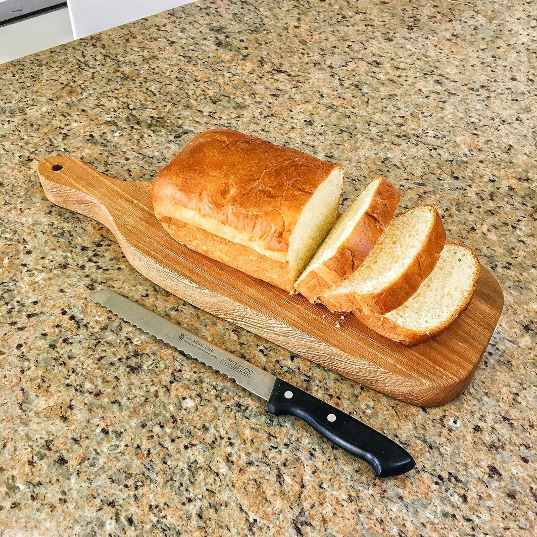 Brossard | Solid Wood Cutting Board | Natural