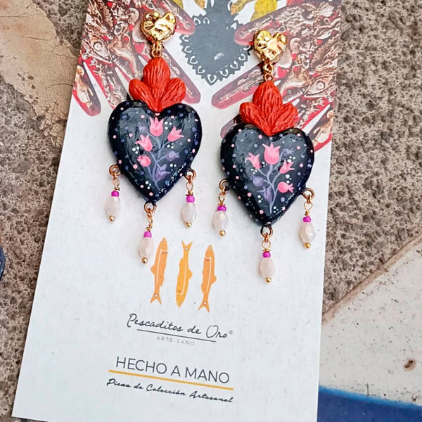 Cautivo | Handmade Corazones Earrings | Black