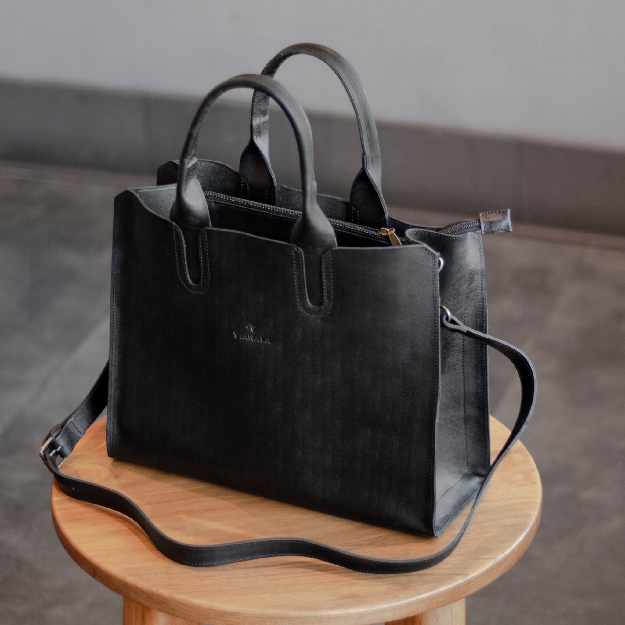 Vianala | Mazunte Tote Bag