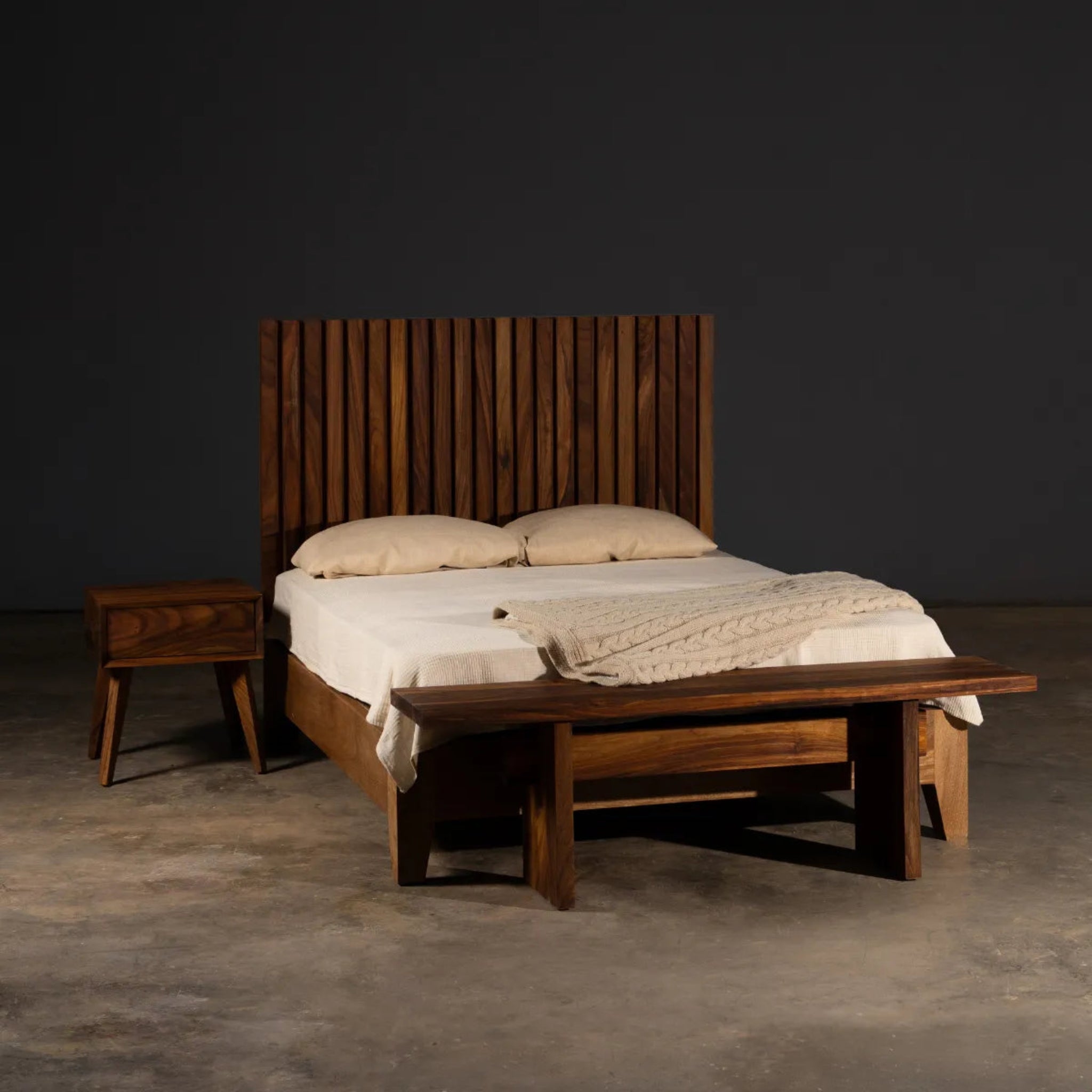 Pergamino | Prado Full Headboard | CARPRMA481