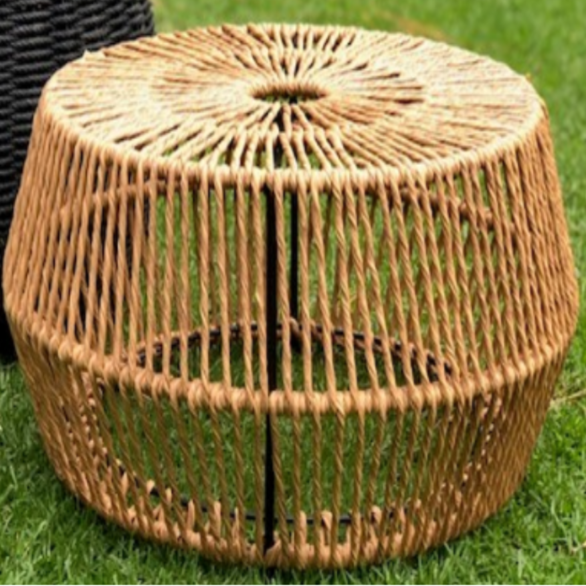 Tropico | 1 Chair and 1 Table | Beige