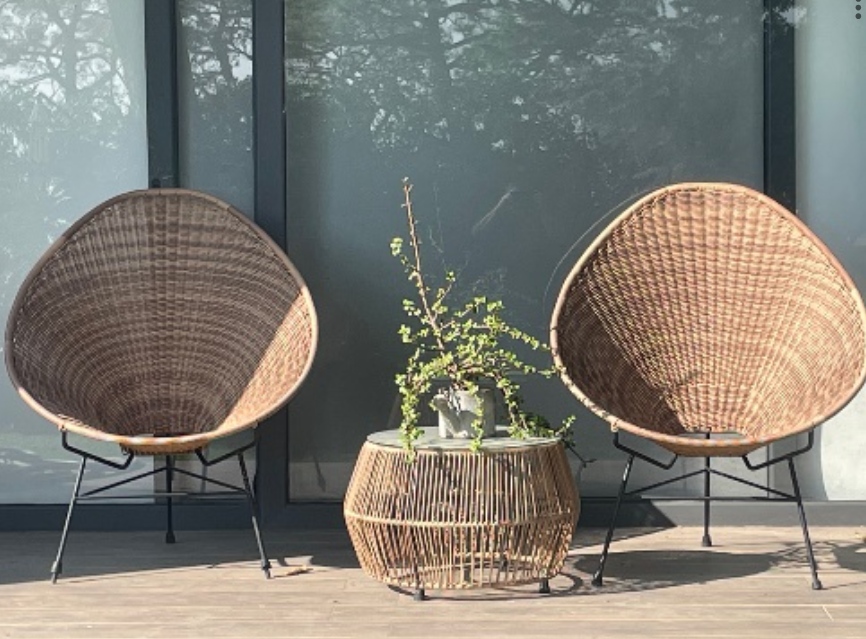 Tropico | Set of 2 Acapulco Special Chairs and 1 Barrel Table | Beige
