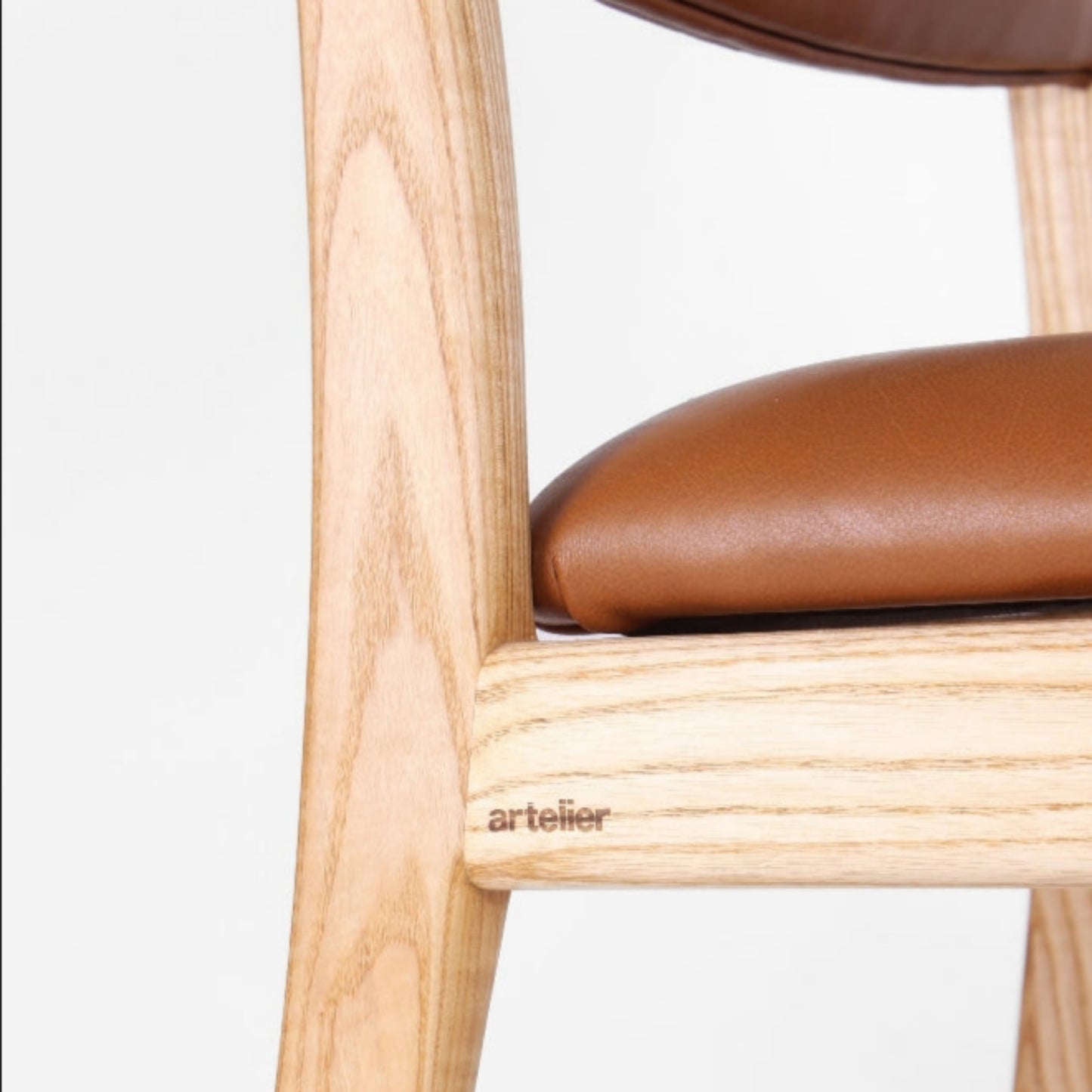 Artelier | Eelis | Armless Chair