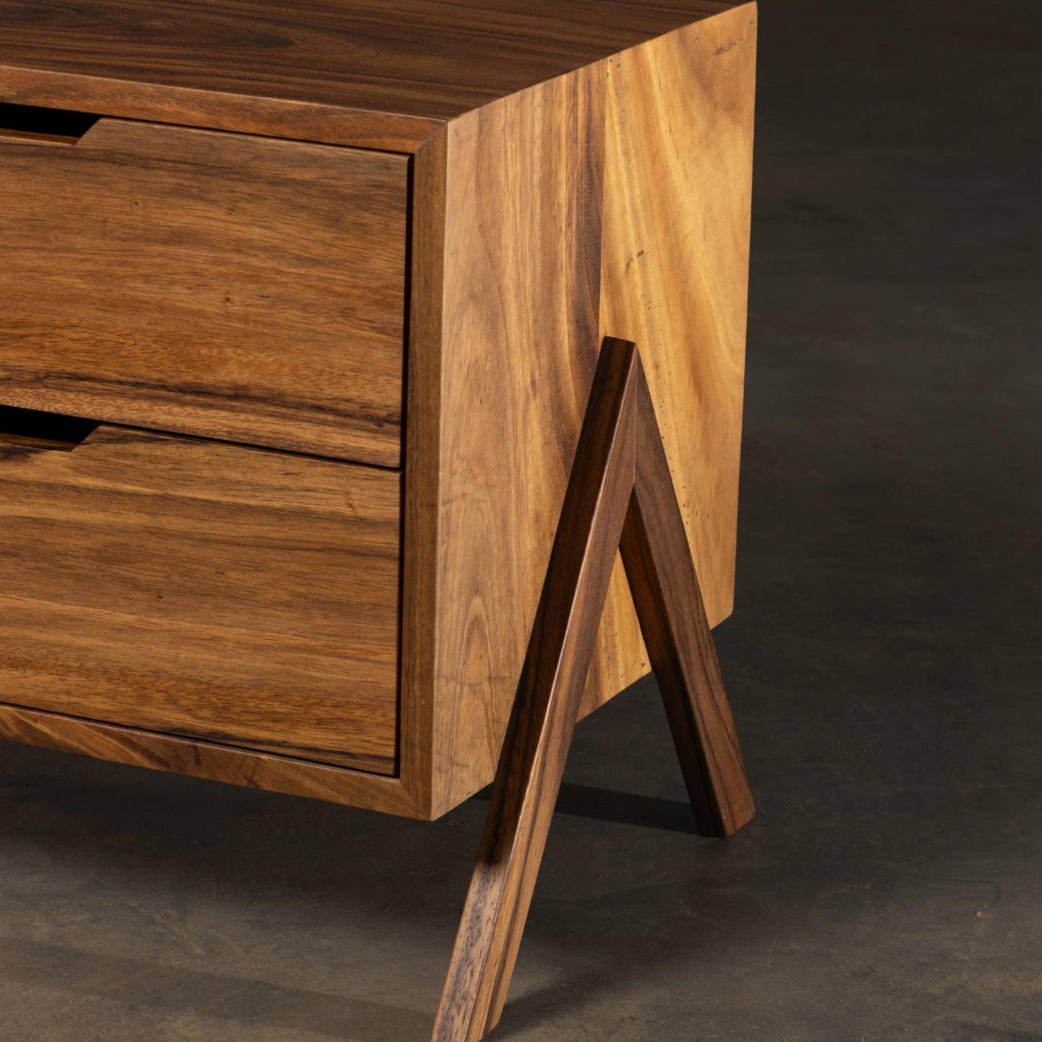 Pergamino | Roma Nightstand | BURROUN599