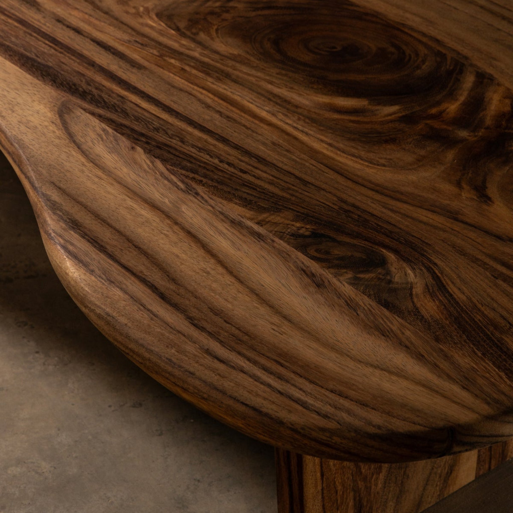 Pergamino | Roma Coffee Table | CESROUN589