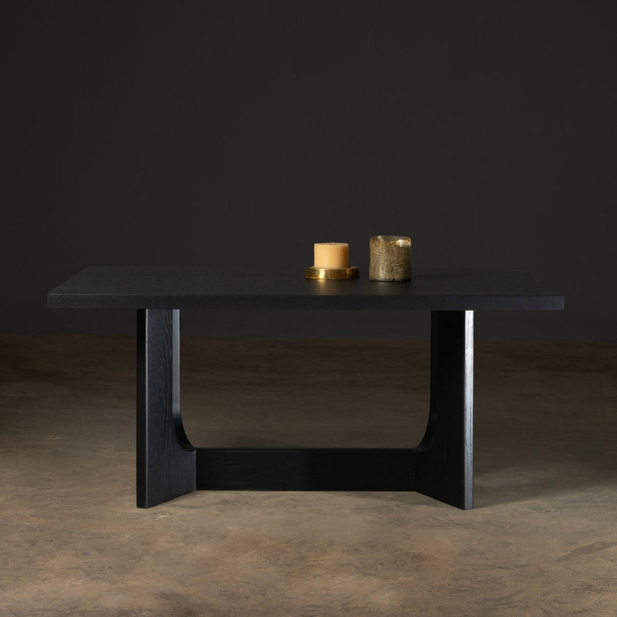Pergamino | Soho Dining Table | COCSOUN658
