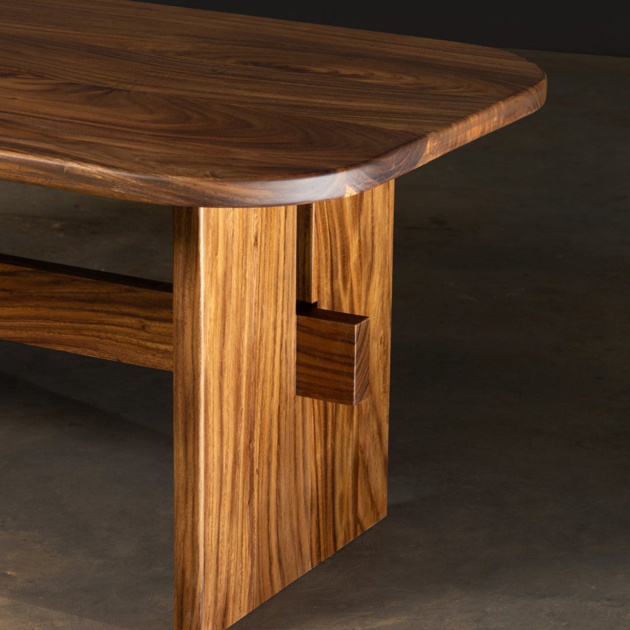 Pergamino | Zicatela Dining Table | COCZIUN390