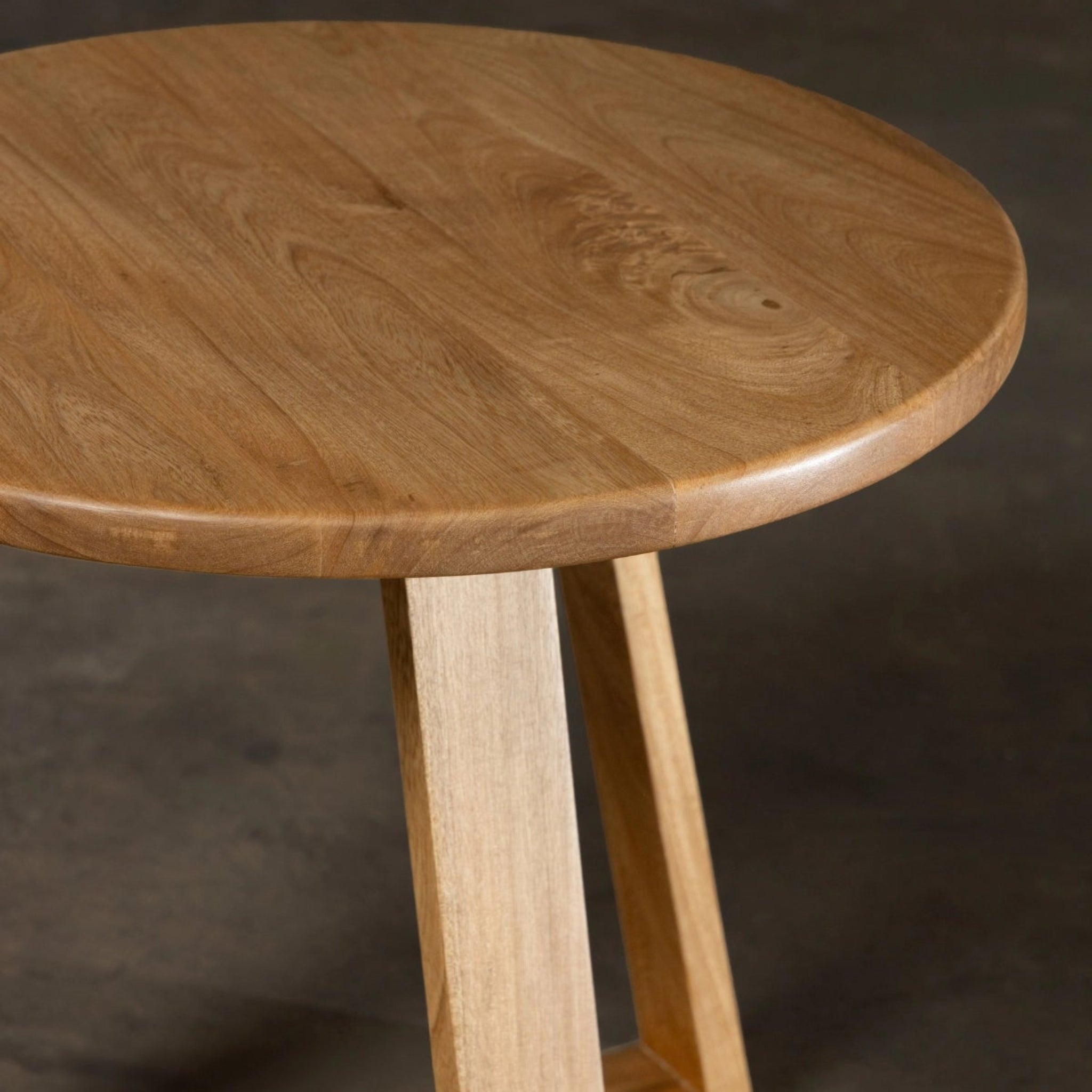 Pergamino | Perula Side Table | LASPEUN613