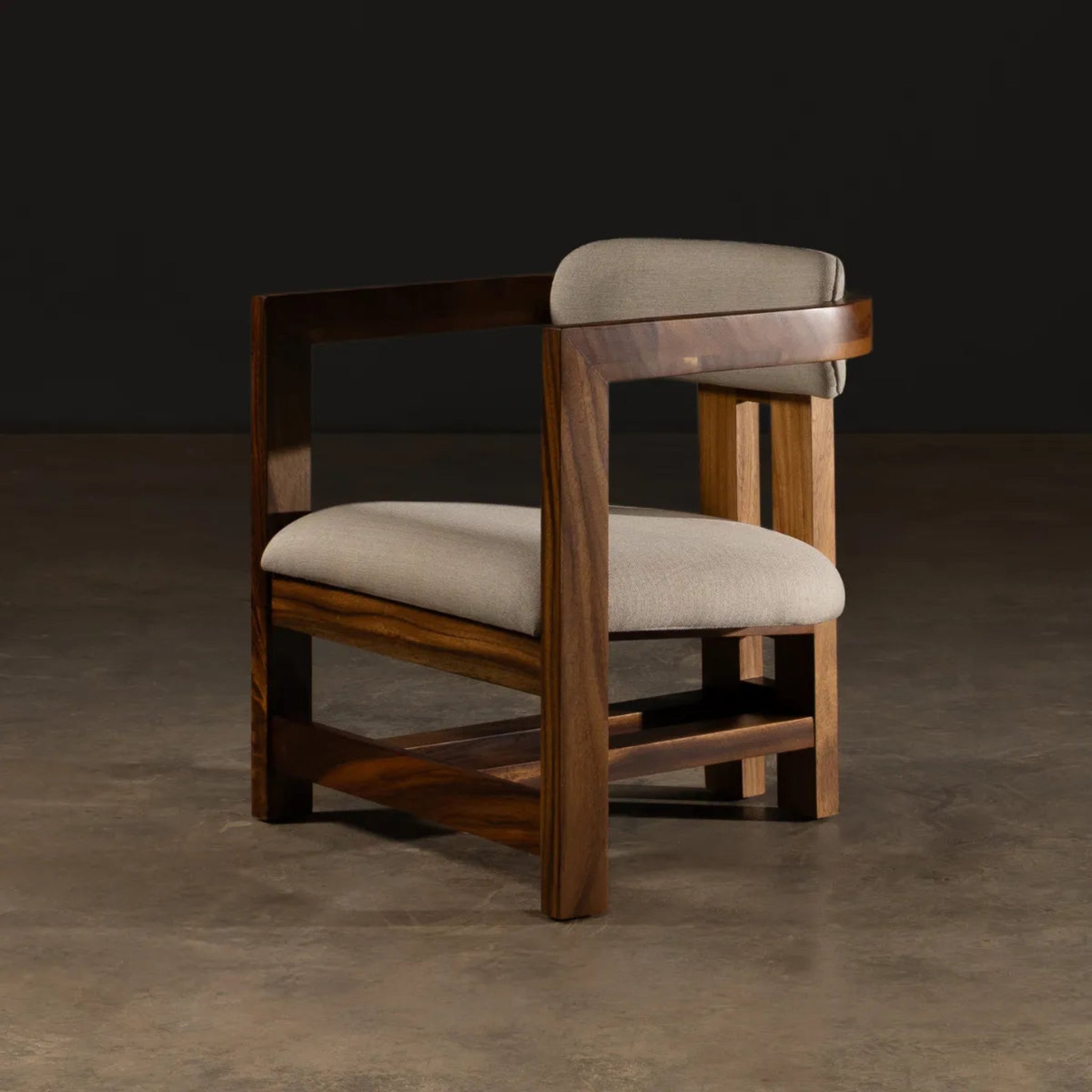 Pergamino | Roma Large Lounge Chair | SISROGR900