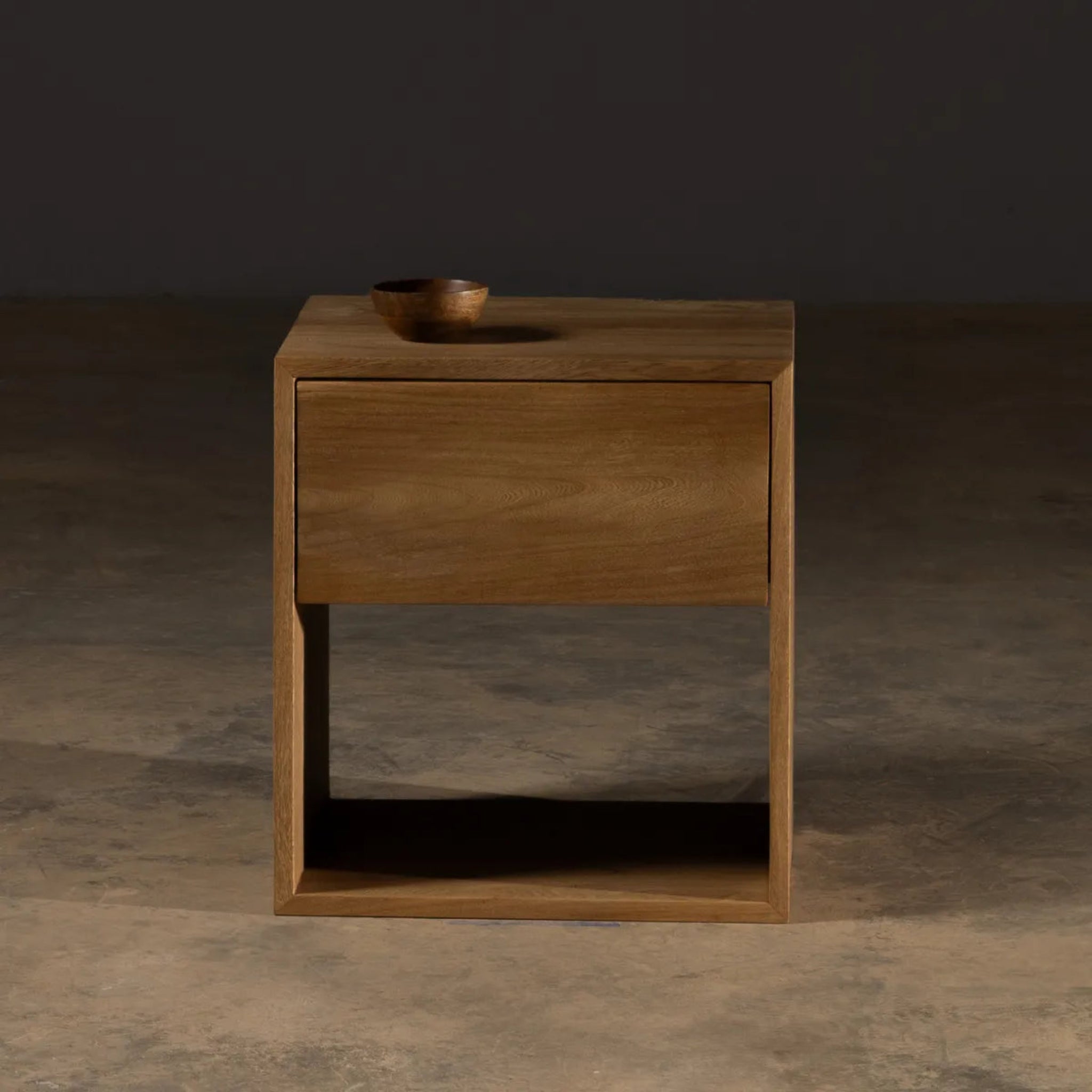 Pergamino | Siqueiros Bedroom Nightstand | BURSIUN776