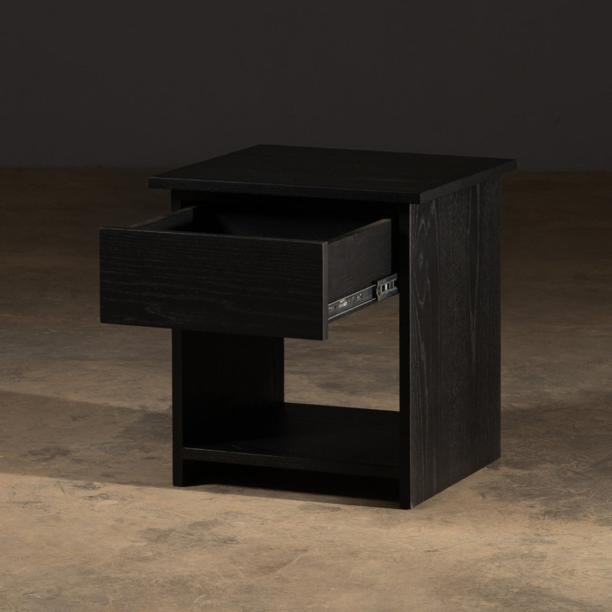 Pergamino | Soho Bedroom Nightstand | BURSOUN806