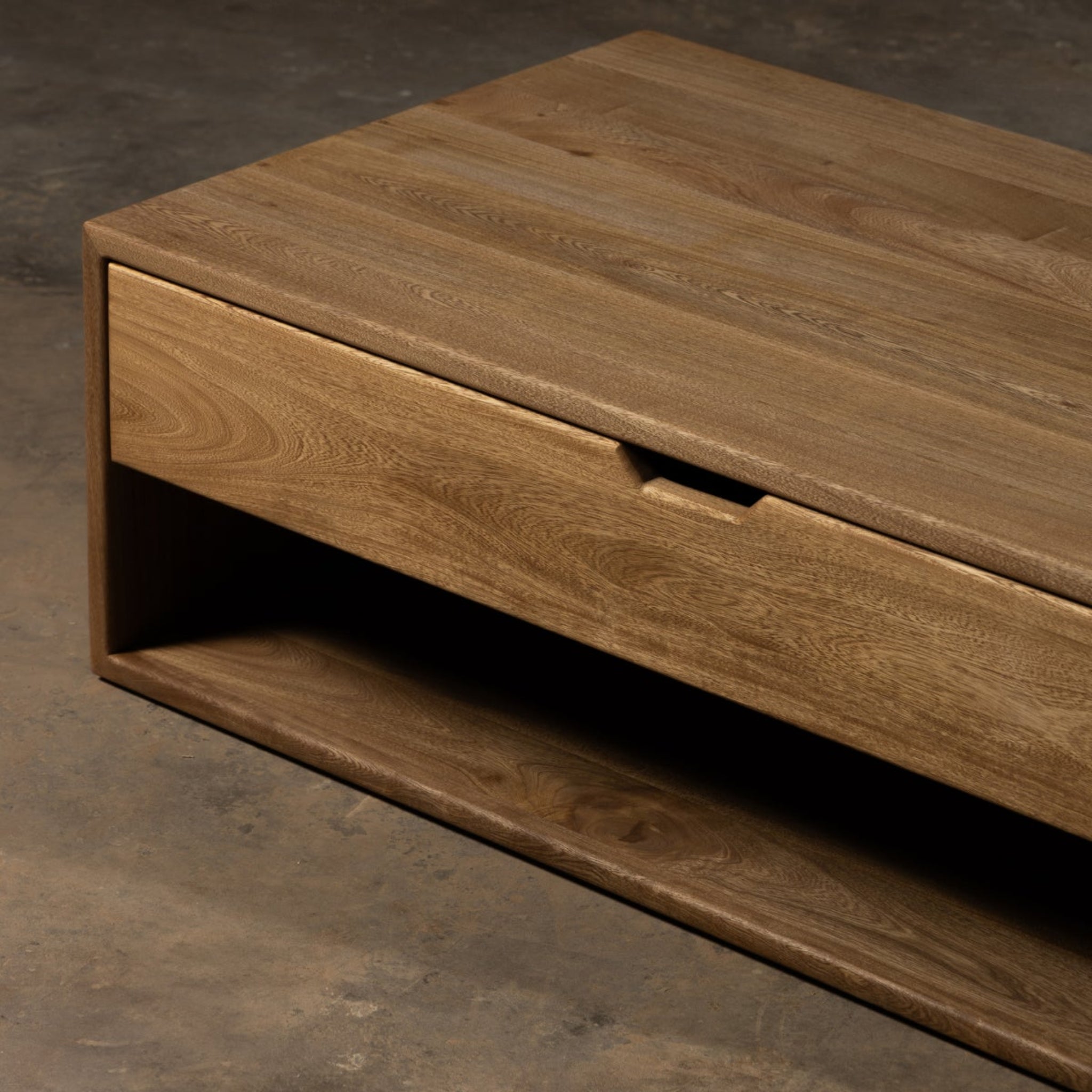 Pergamino | Siqueiros Coffee Table | CESSIUN345