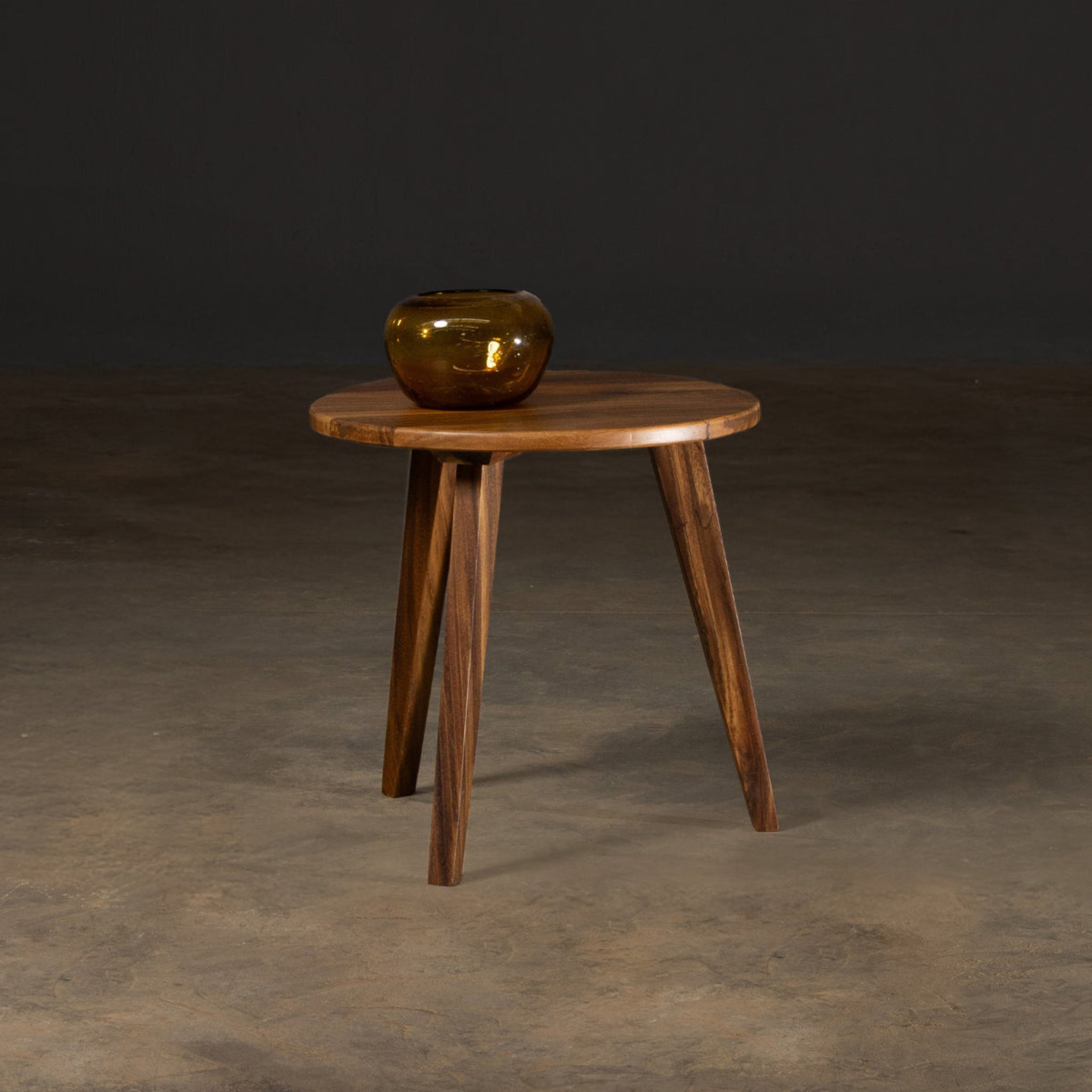 Pergamino | Cabo Side Table | LASCAUN496