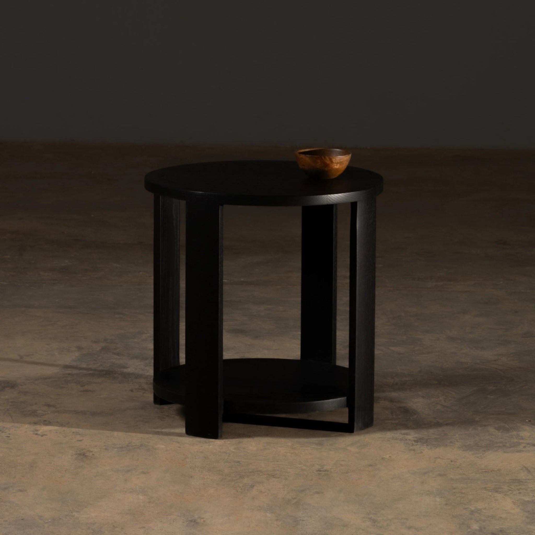 Pergamino | Maruata Side Table | LASMAUN805