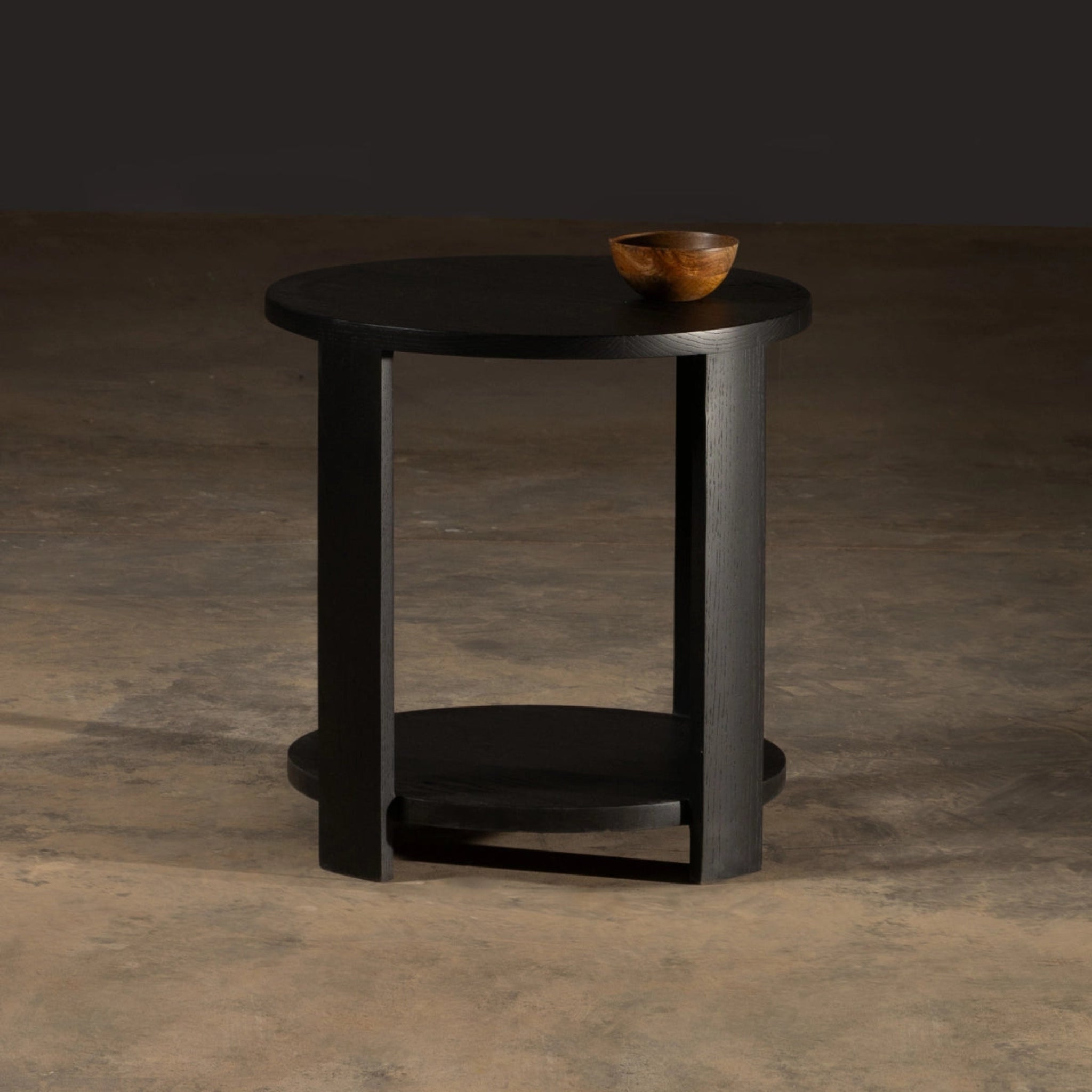 Pergamino | Maruata Side Table | LASMAUN805